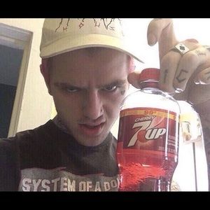 Meet your Posher, Selena